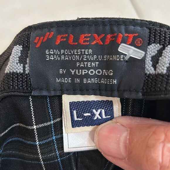 Hurley Black Plaid Hat - Picture 3 of 3